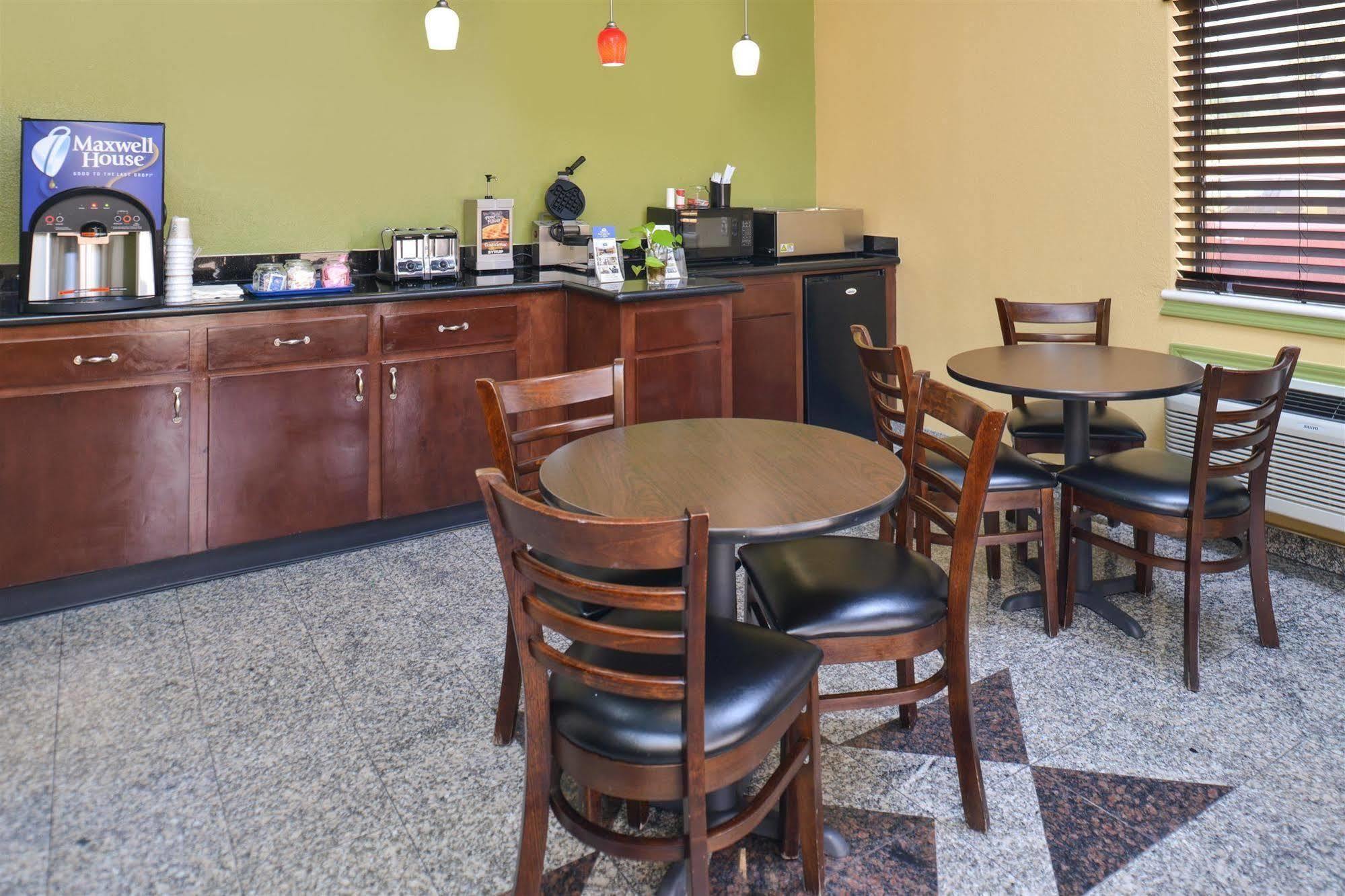 Americas Best Value Inn Downtown Houston Esterno foto